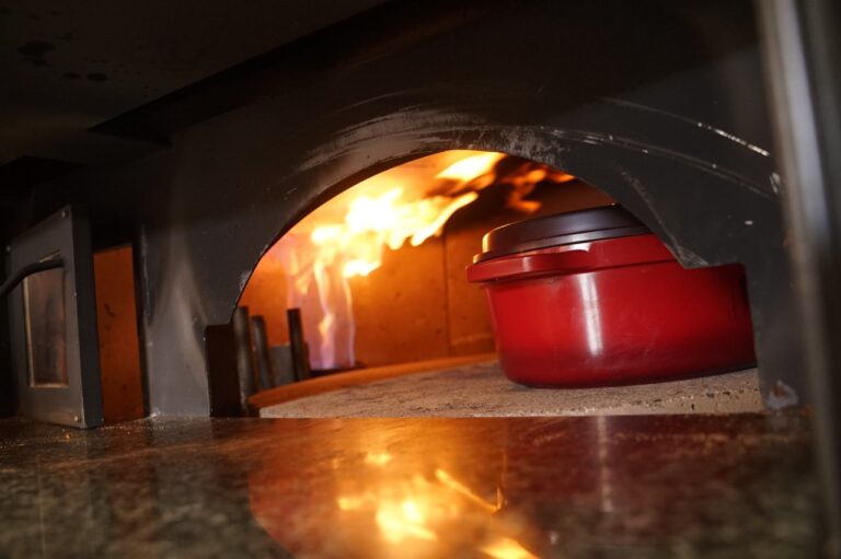 Four à pizza mais pas que a Tavola