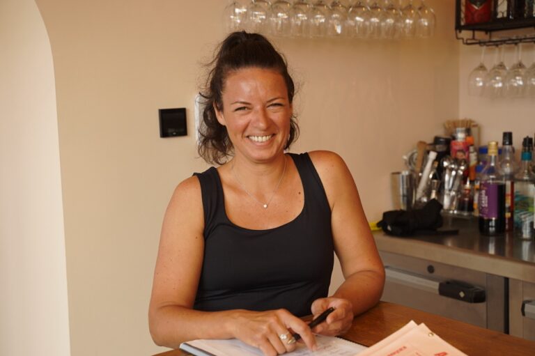 A Tavola restaurant italien et français chaudon. Il est préférable de réserver le week end