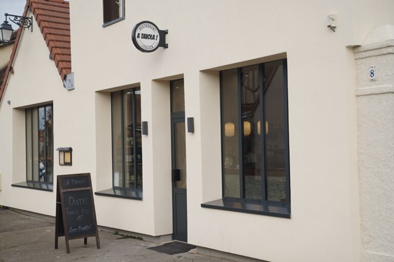 A Tavola restaurant italien et français à Chaudon : Le restaurant a étég intégralement rénové pour l'ouverture